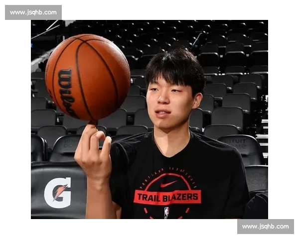 杨瀚森战快船 2 分 1 板引热议:刘维伟护徒,徐静雨呼吁给机会 杨瀚森战快船 2 分 1 板引热议:刘维伟护徒,徐静雨呼吁给机会